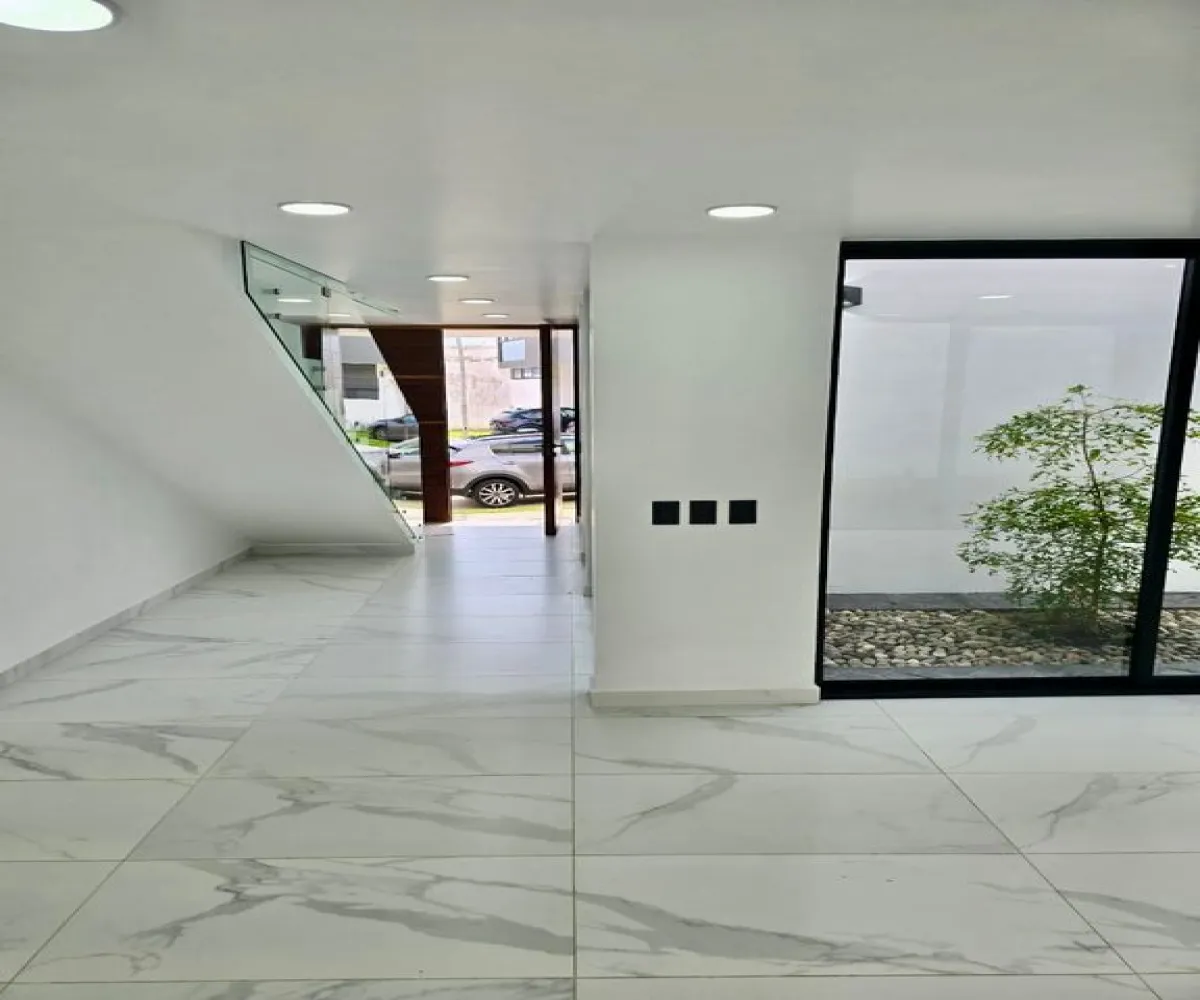 Casa En Venta,Nuevo Mexico, Condominio Sivec,Avenida D 575 18, Zapopan, Jalisco 45150, 4 Habitaciones,4 Baños,Avenida D,2,pjYDpb0