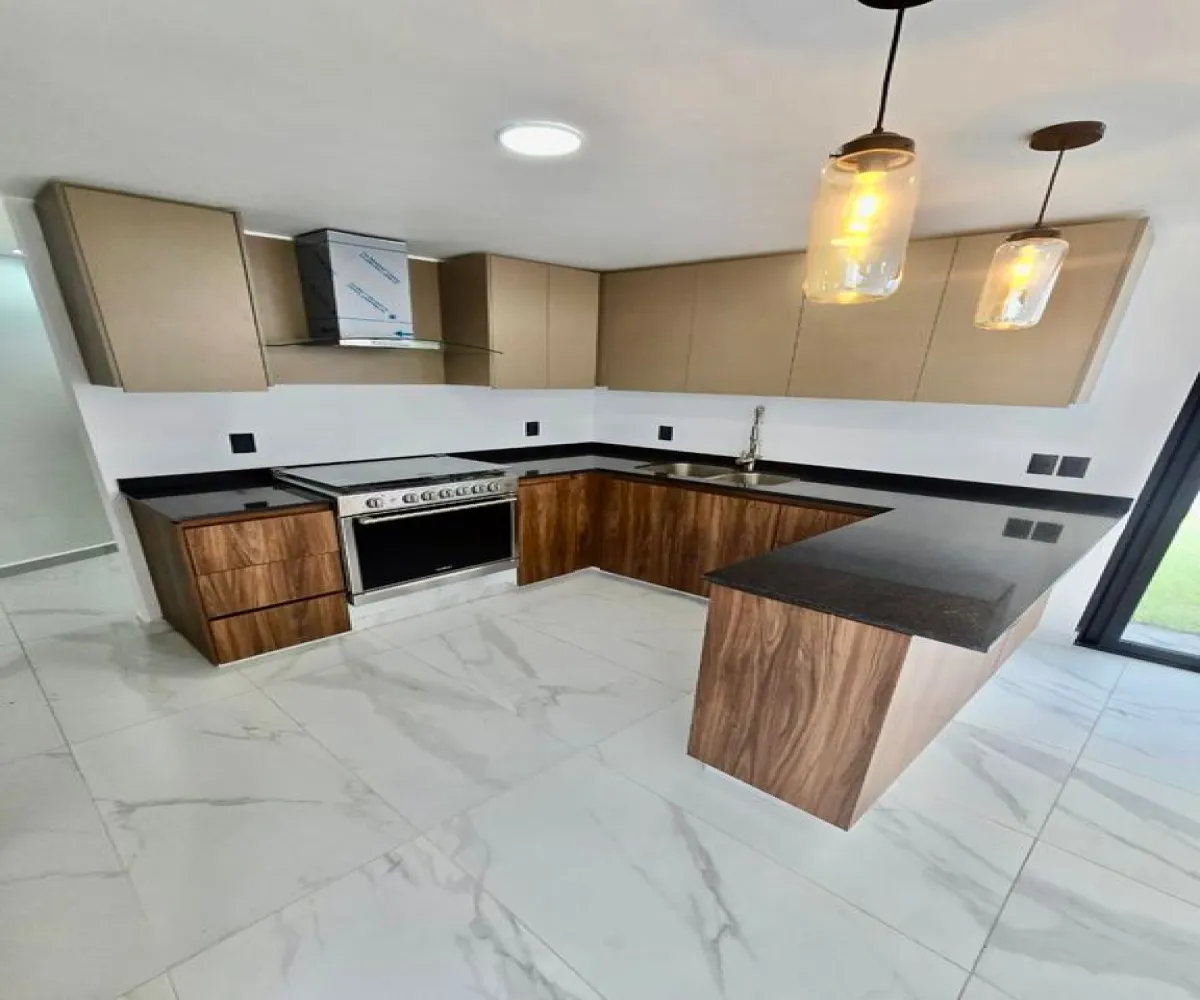 Casa En Venta,Nuevo Mexico, Condominio Sivec,Avenida D 575 18, Zapopan, Jalisco 45150, 4 Habitaciones,4 Baños,Avenida D,2,pjYDpb0