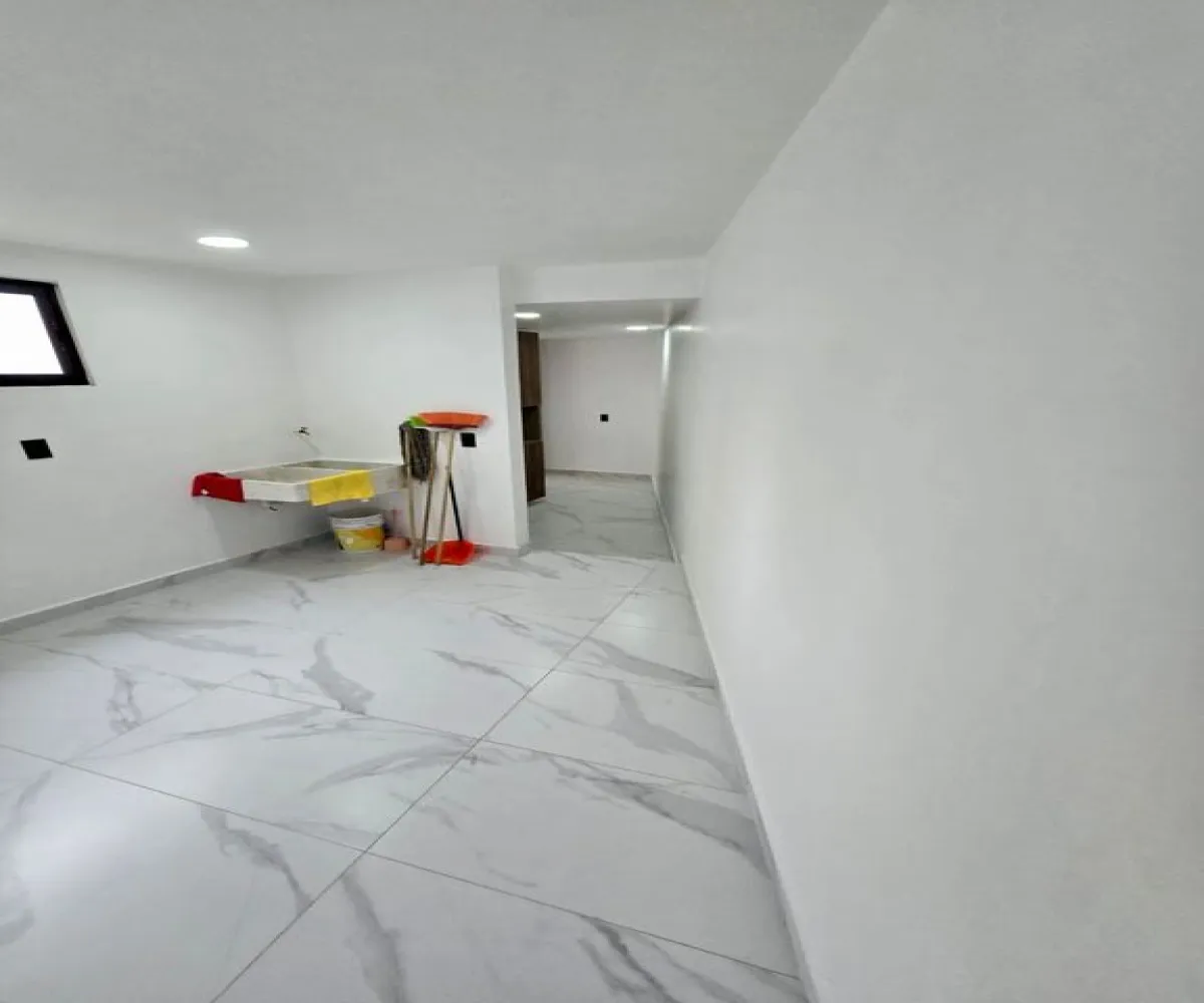 Casa En Venta,Nuevo Mexico, Condominio Sivec,Avenida D 575 18, Zapopan, Jalisco 45150, 4 Habitaciones,4 Baños,Avenida D,2,pjYDpb0