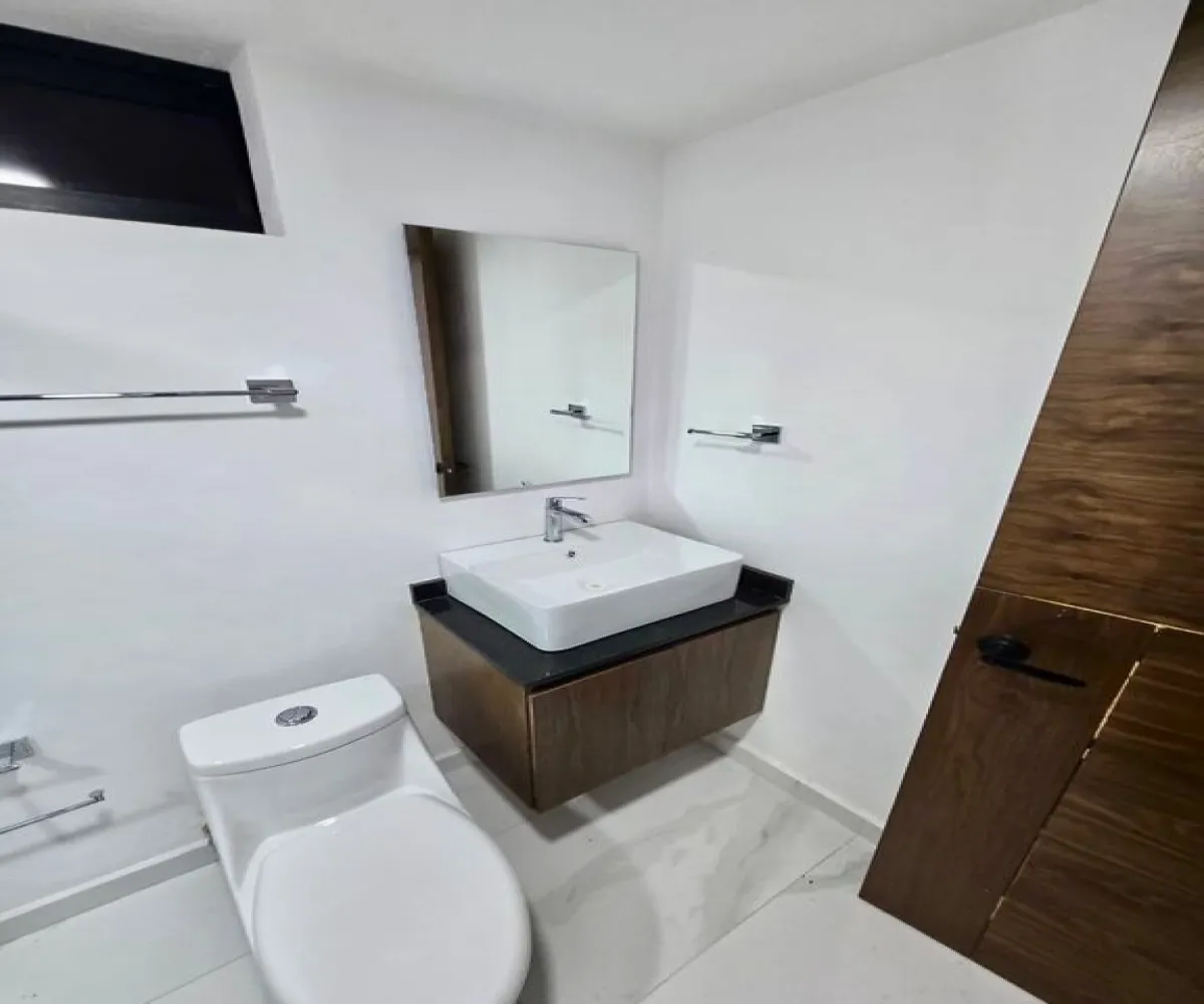 Casa En Venta,Nuevo Mexico, Condominio Sivec,Avenida D 575 18, Zapopan, Jalisco 45150, 4 Habitaciones,4 Baños,Avenida D,2,pjYDpb0