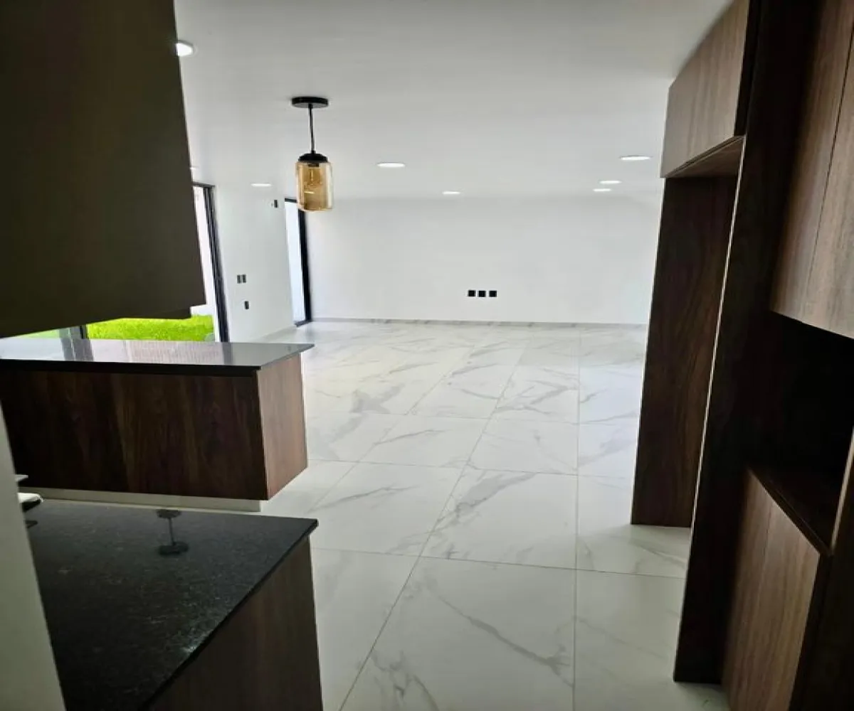 Casa En Venta,Nuevo Mexico, Condominio Sivec,Avenida D 575 18, Zapopan, Jalisco 45150, 4 Habitaciones,4 Baños,Avenida D,2,pjYDpb0