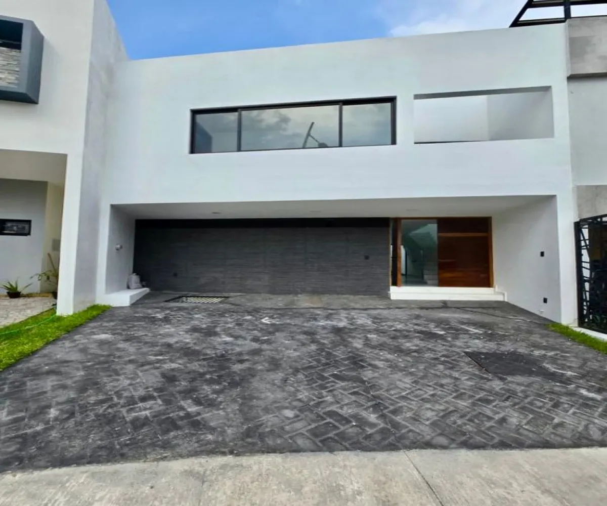 Casa En Venta,Nuevo Mexico, Condominio Sivec,Avenida D 575 18, Zapopan, Jalisco 45150, 4 Habitaciones,4 Baños,Avenida D,2,pjYDpb0