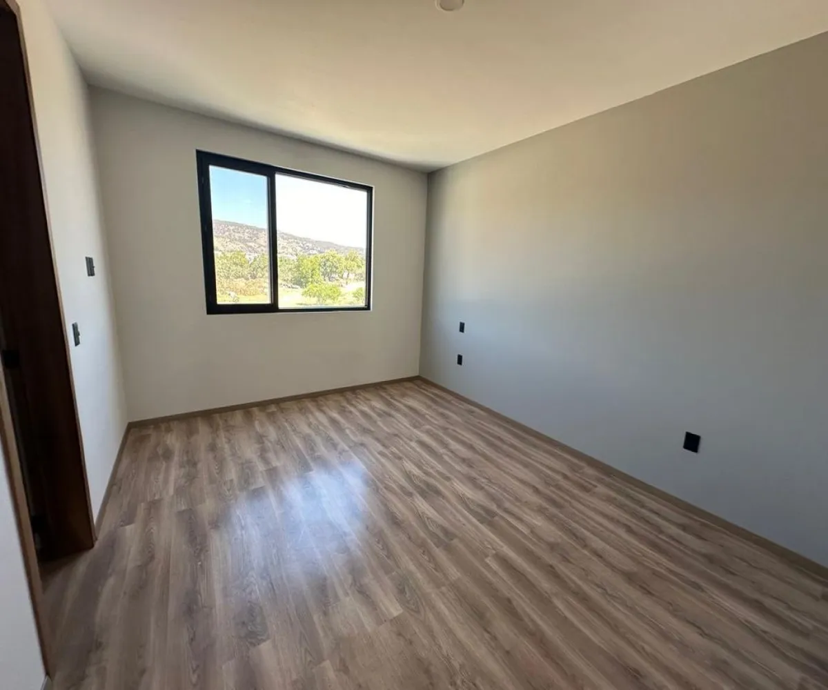 Casa En Venta,San Agustín,AVENIDA VUELO DE LAS GRULLAS 200, Tlajomulco de Zúñiga, Jalisco 45645, 4 Habitaciones,4 Baños,AVENIDA VUELO DE LAS GRULLAS ,3,pHr2FlP