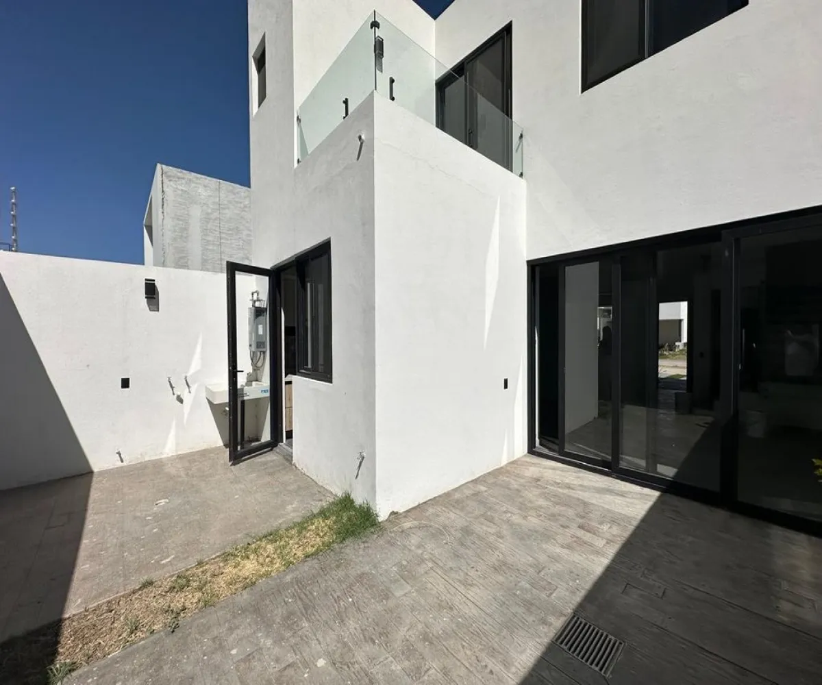 Casa En Venta,San Agustín,AVENIDA VUELO DE LAS GRULLAS 200, Tlajomulco de Zúñiga, Jalisco 45645, 4 Habitaciones,4 Baños,AVENIDA VUELO DE LAS GRULLAS ,3,pHr2FlP