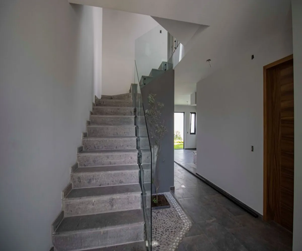 Casa En Venta,San Agustín,AVENIDA PARAJE DE LAS GRULLAS 200, Tlajomulco de Zúñiga, Jalisco 45645, 4 Habitaciones,4 Baños,AVENIDA PARAJE DE LAS GRULLAS,3,plPaJt2