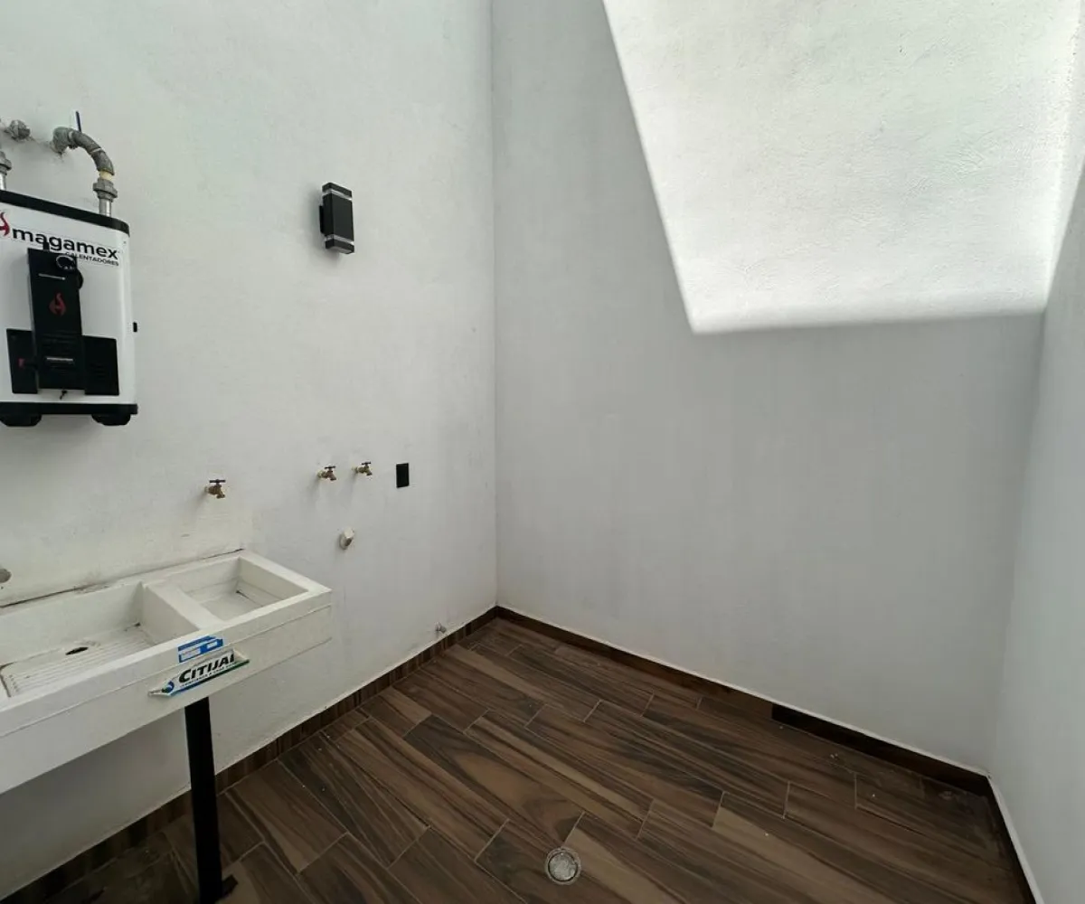 Casa En Venta,San Agustín,AVENIDA PARAJE DE LAS GRULLAS 200, Tlajomulco de Zúñiga, Jalisco 45645, 4 Habitaciones,4 Baños,AVENIDA PARAJE DE LAS GRULLAS,3,plPaJt2