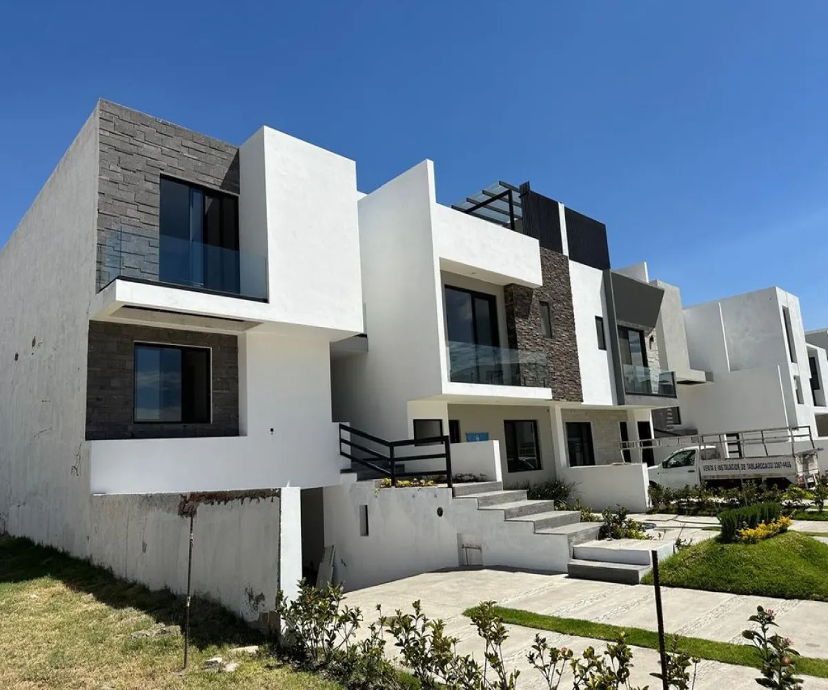 Casa En Venta,San Agustín,Avenida Paraje de las Grullas 200, Tlajomulco de Zúñiga, Jalisco 45645, 4 Habitaciones,4 Baños,Avenida Paraje de las Grullas,3,pa7onyj Casa En Venta,San Agustín,Avenida Paraje de las Grullas 200, Tlajomulco de Zúñiga, Jalisco 45645, 4 Habitaciones,4 Baños,Avenida Paraje de las Grullas,3,pa7onyj