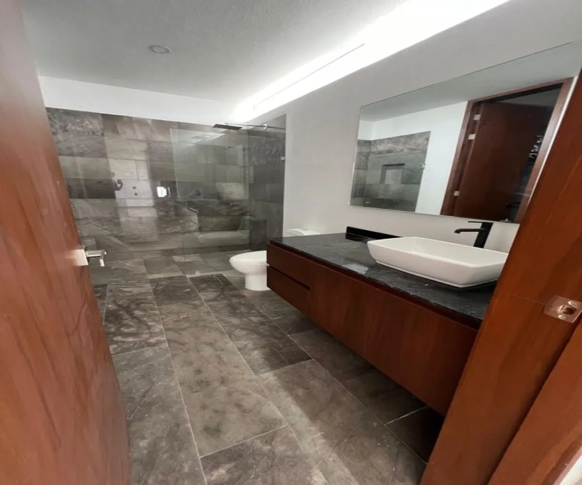 Casa En Venta,Zapopan,P° Solares S/N, Zapopan, Jalisco 45134, 3 Habitaciones,4 Baños,P° Solares ,2,pq27n6u