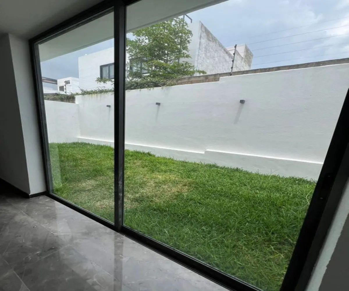Casa En Venta,Zapopan,Paseo Solares 37, Zapopan, Jalisco 45134, 3 Habitaciones,4 Baños,Paseo Solares,2,pYk9Y0p