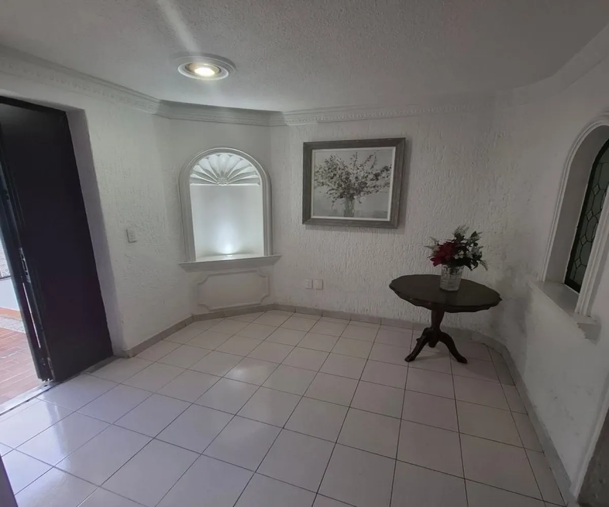 Casa En Venta,Italia Providencia,Calle Ottawa 1051, Guadalajara, Jalisco 44648, 5 Habitaciones,4 Baños,Calle Ottawa,3,puKomyM