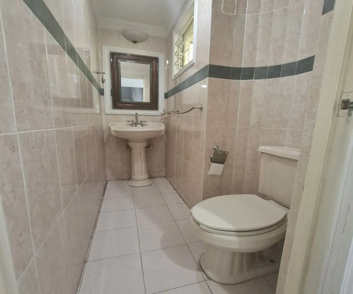 Casa En Venta,Italia Providencia,Calle Ottawa 1051, Guadalajara, Jalisco 44648, 5 Habitaciones,4 Baños,Calle Ottawa,3,puKomyM