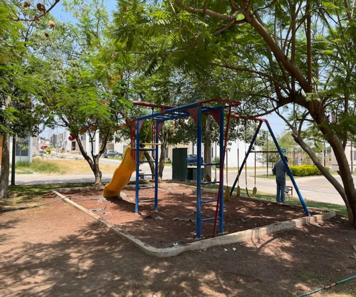 Casa En Venta,Hogares De Nuevo Mexico,Avenida Las Torres 333 37, Zapopan, Jalisco 45138, 3 Habitaciones,2 Baños,Avenida Las Torres,2,p1FlGAa