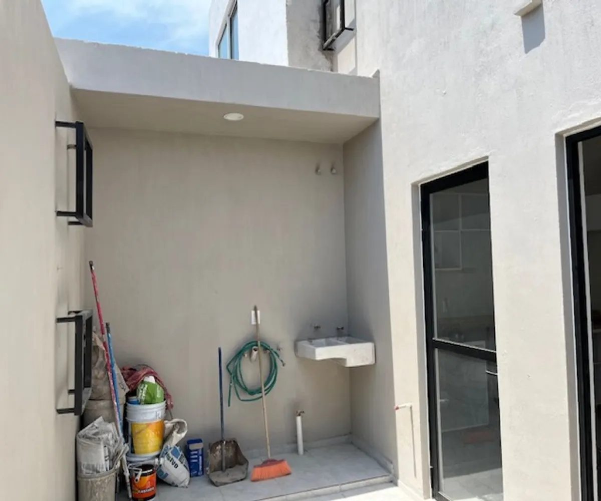 Casa En Venta,Hogares De Nuevo Mexico,Avenida Las Torres 333 37, Zapopan, Jalisco 45138, 3 Habitaciones,2 Baños,Avenida Las Torres,2,p1FlGAa