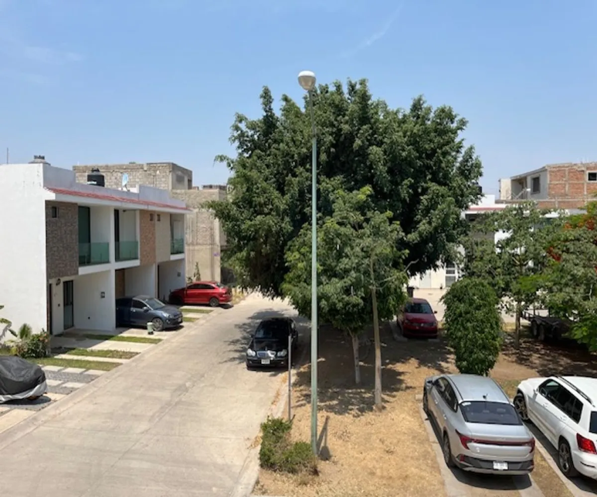 Casa En Venta,Hogares De Nuevo Mexico,Avenida Las Torres 333 37, Zapopan, Jalisco 45138, 3 Habitaciones,2 Baños,Avenida Las Torres,2,p1FlGAa