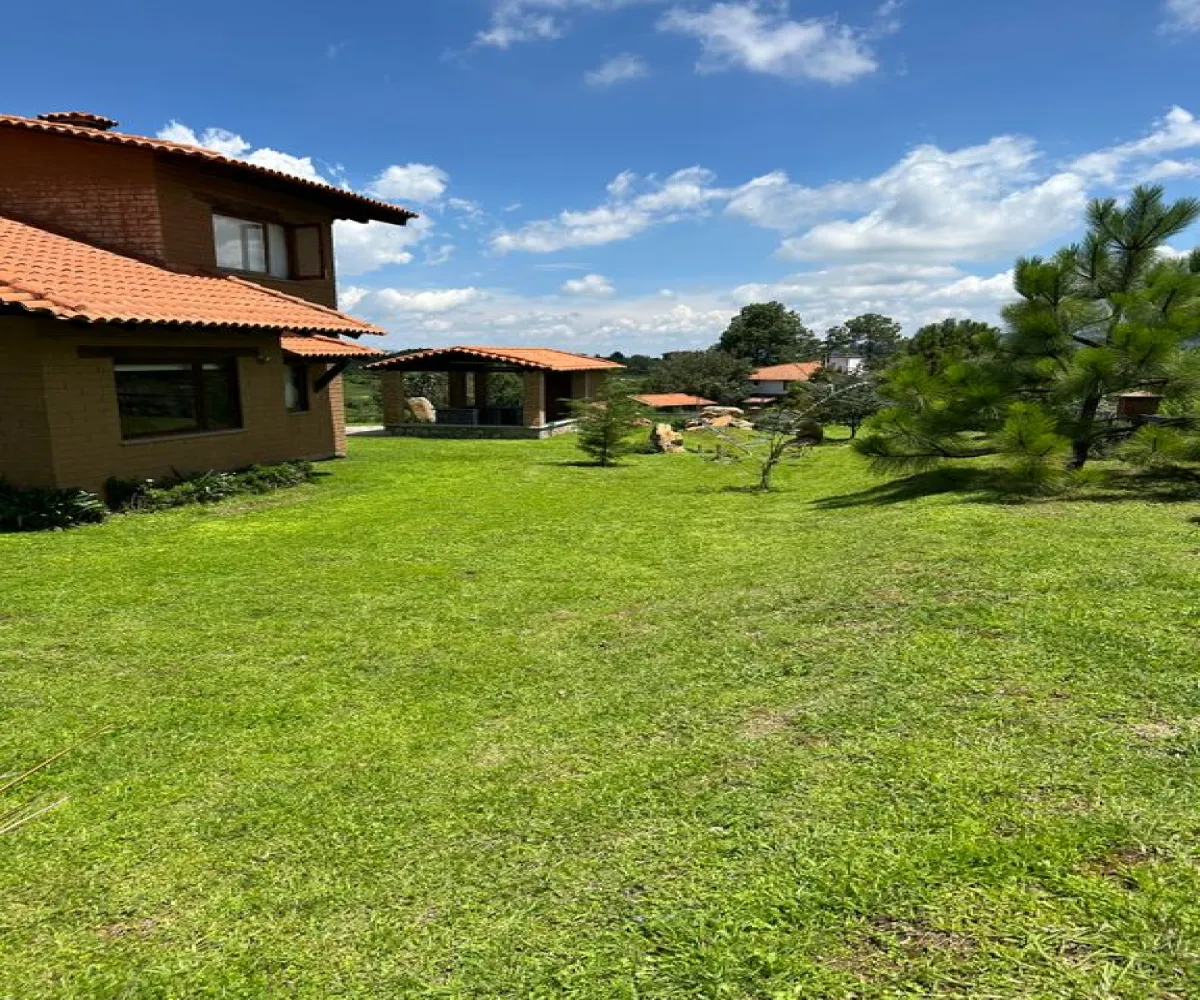 Casa En Venta,Tapalpa,Pinares Paseo del Mirador 99 B, Tapalpa, Jalisco 49340, 3 Habitaciones,4 Baños,Pinares Paseo del Mirador,2,pc50co4