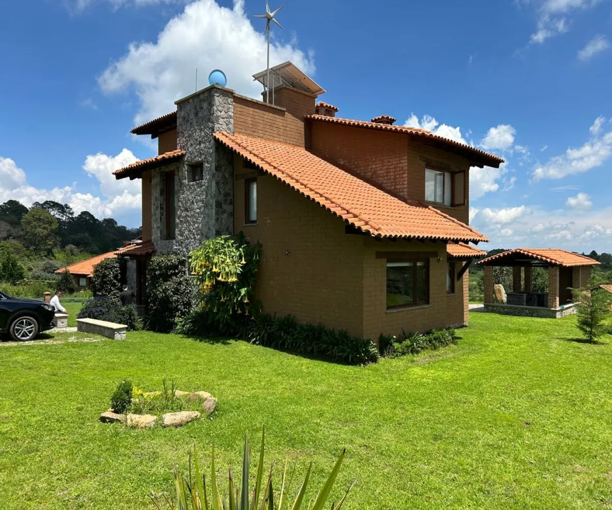 Casa En Venta,Tapalpa,Pinares Paseo del Mirador 99 B, Tapalpa, Jalisco 49340, 3 Habitaciones,4 Baños,Pinares Paseo del Mirador,2,pc50co4
