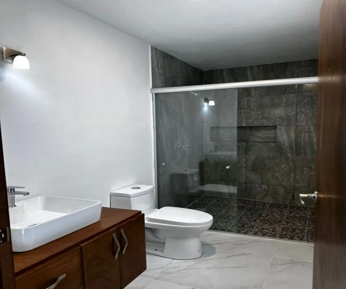 Departamento En Venta,Francisco Villa,Aurelio Manriquez 3389, Guadalajara, Jalisco 44970, 2 Habitaciones,2 Baños,Aurelio Manriquez,1,pmsfAhL Departamento En Venta,Francisco Villa,Aurelio Manriquez 3389, Guadalajara, Jalisco 44970, 2 Habitaciones,2 Baños,Aurelio Manriquez,1,pmsfAhL