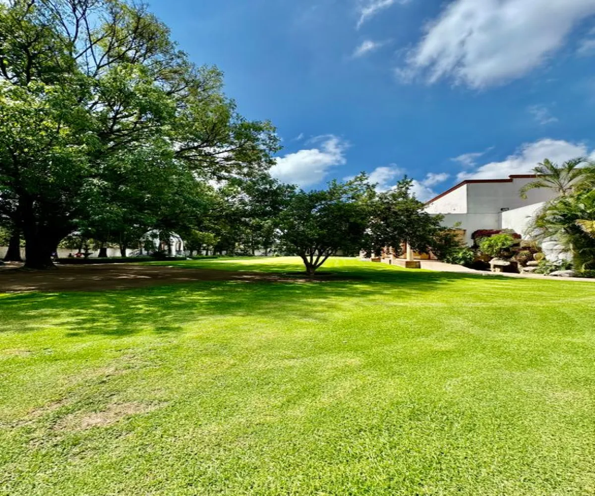 En Venta,La Palmira,Calle Agua Marina 2770, Zapopan, Jalisco 45234,4 Baños,Calle Agua Marina,2,pd4nzJQ