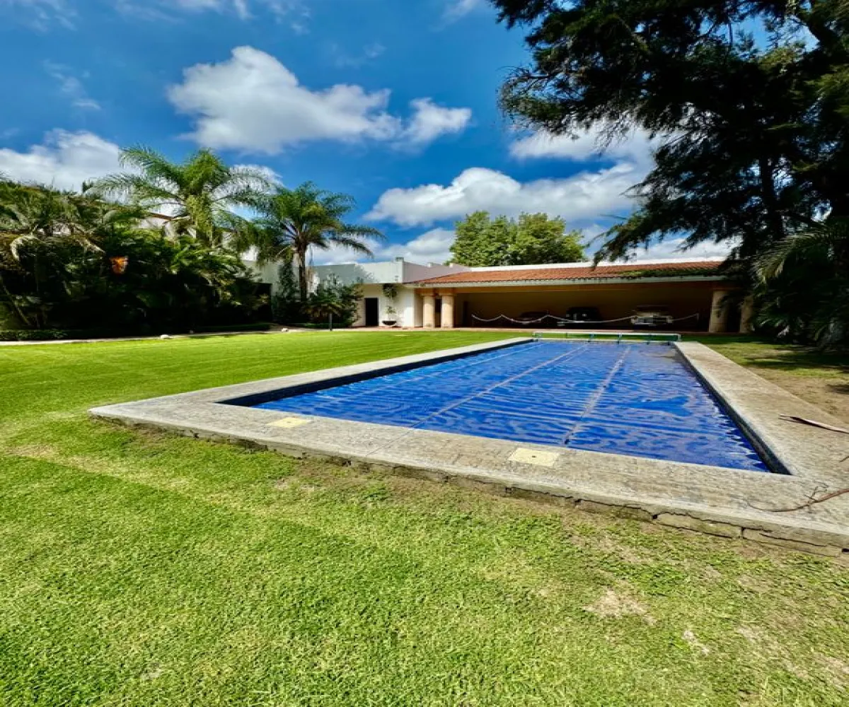 En Venta,La Palmira,Calle Agua Marina 2770, Zapopan, Jalisco 45234,4 Baños,Calle Agua Marina,2,pd4nzJQ