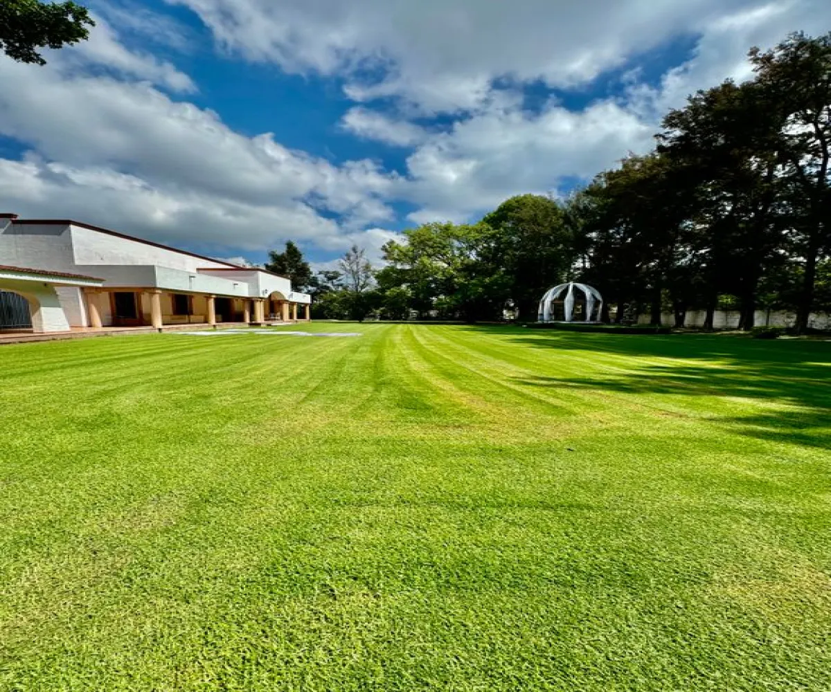 En Venta,La Palmira,Calle Agua Marina 2770, Zapopan, Jalisco 45234,4 Baños,Calle Agua Marina,2,pd4nzJQ