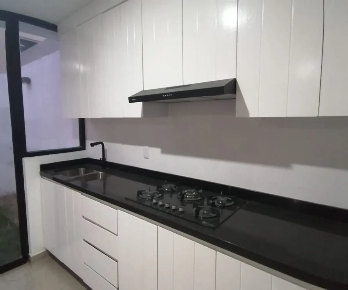 Casa En Venta,Los Almendros,Avenida Río Blanco 1900, Zapopan, Jalisco 45135, 4 Habitaciones,3 Baños,Avenida Río Blanco ,3,pUZkBlx