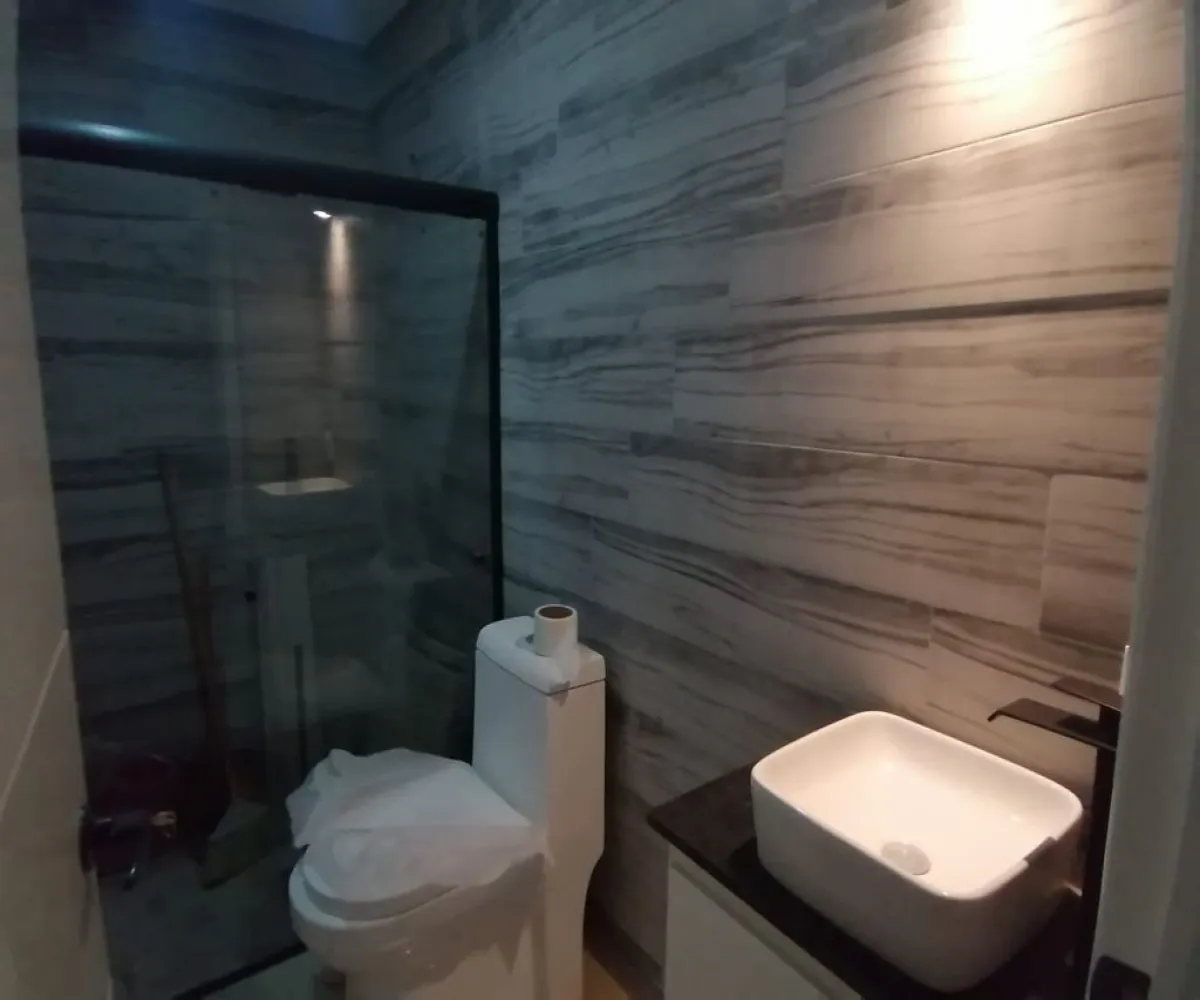 Casa En Venta,Los Almendros,Avenida Río Blanco 1900, Zapopan, Jalisco 45135, 4 Habitaciones,3 Baños,Avenida Río Blanco ,3,pUZkBlx