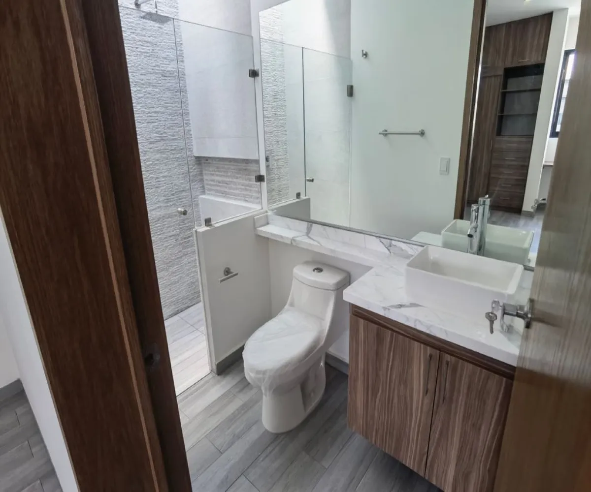 Casa En Venta,Del Pilar Residencial,Aranjuez 62 S/N, Tlajomulco de Zúñiga, Jalisco 45645, 4 Habitaciones,4 Baños,Aranjuez 62,3,ptqXGRa