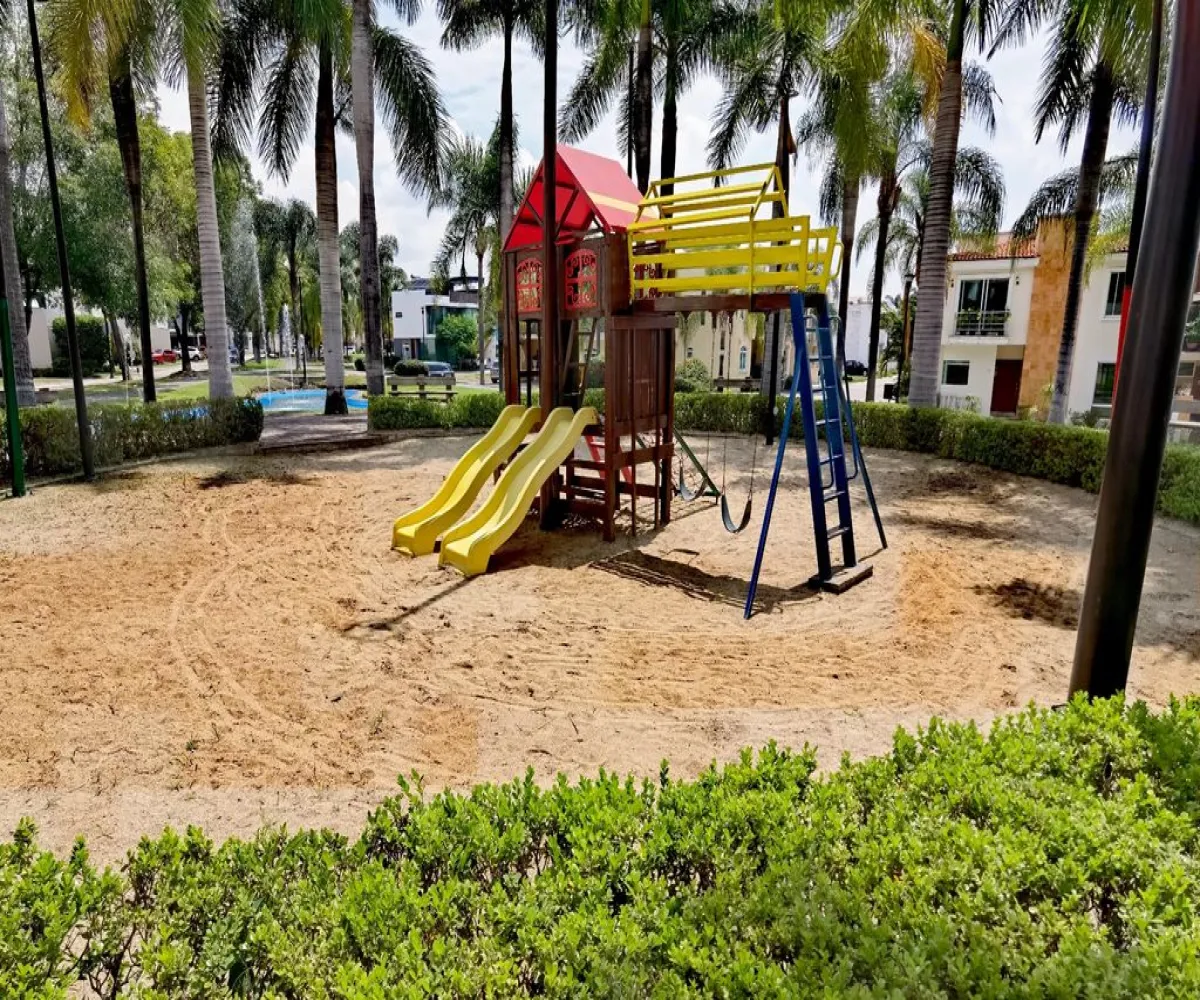 Casa En Venta,Del Pilar Residencial,Aranjuez 62 S/N, Tlajomulco de Zúñiga, Jalisco 45645, 4 Habitaciones,4 Baños,Aranjuez 62,3,ptqXGRa