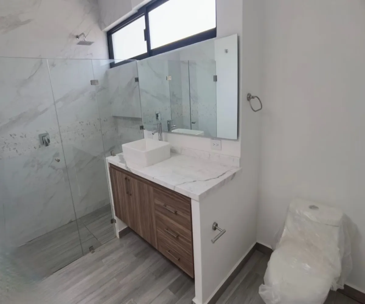 Casa En Venta,Del Pilar Residencial,Aranjuez 62 S/N, Tlajomulco de Zúñiga, Jalisco 45645, 4 Habitaciones,4 Baños,Aranjuez 62,3,ptqXGRa