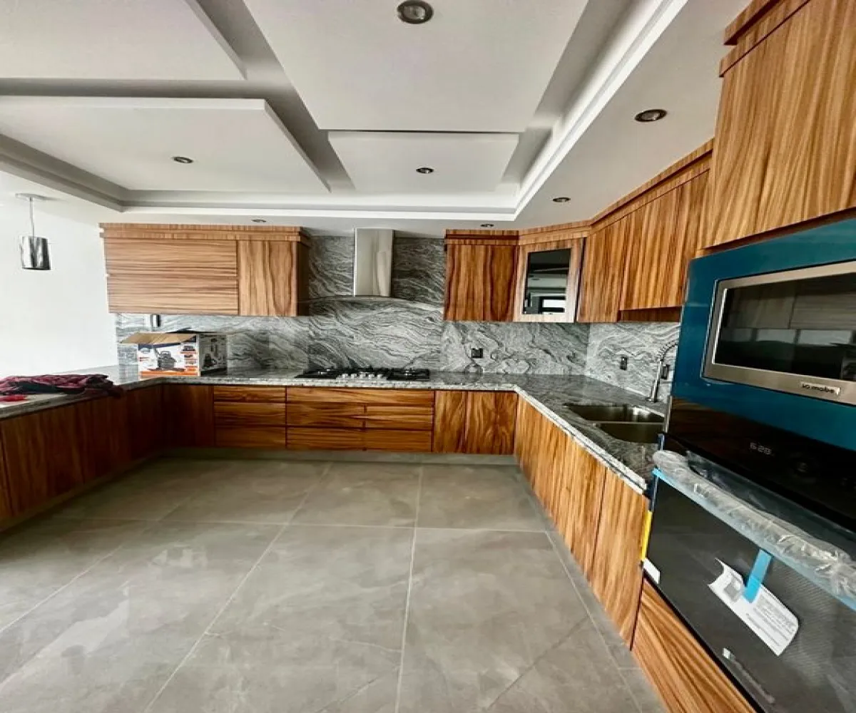 Casa En Venta,Zapopan,Avenida la Cima 932, Zapopan, Jalisco 45134, 3 Habitaciones,3 Baños,Avenida la Cima,2,p7CcHk9