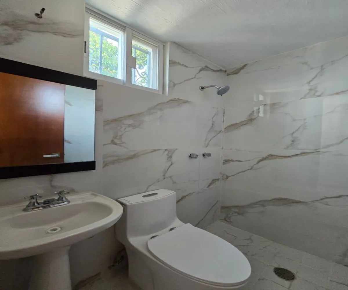 Casa En Venta,Res Chapalita Inn,avenida Guadalupe 6601, Zapopan, Jalisco 45010, 3 Habitaciones,1 Baño,avenida Guadalupe,2,p4DLhGj