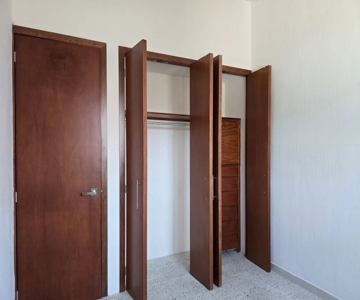 Casa En Venta,Res Chapalita Inn,avenida Guadalupe 6601, Zapopan, Jalisco 45010, 3 Habitaciones,1 Baño,avenida Guadalupe,2,p4DLhGj