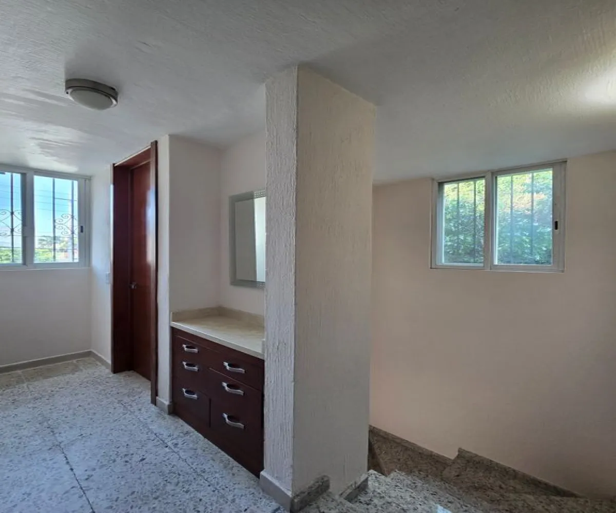 Casa En Venta,Res Chapalita Inn,avenida Guadalupe 6601, Zapopan, Jalisco 45010, 3 Habitaciones,1 Baño,avenida Guadalupe,2,p4DLhGj