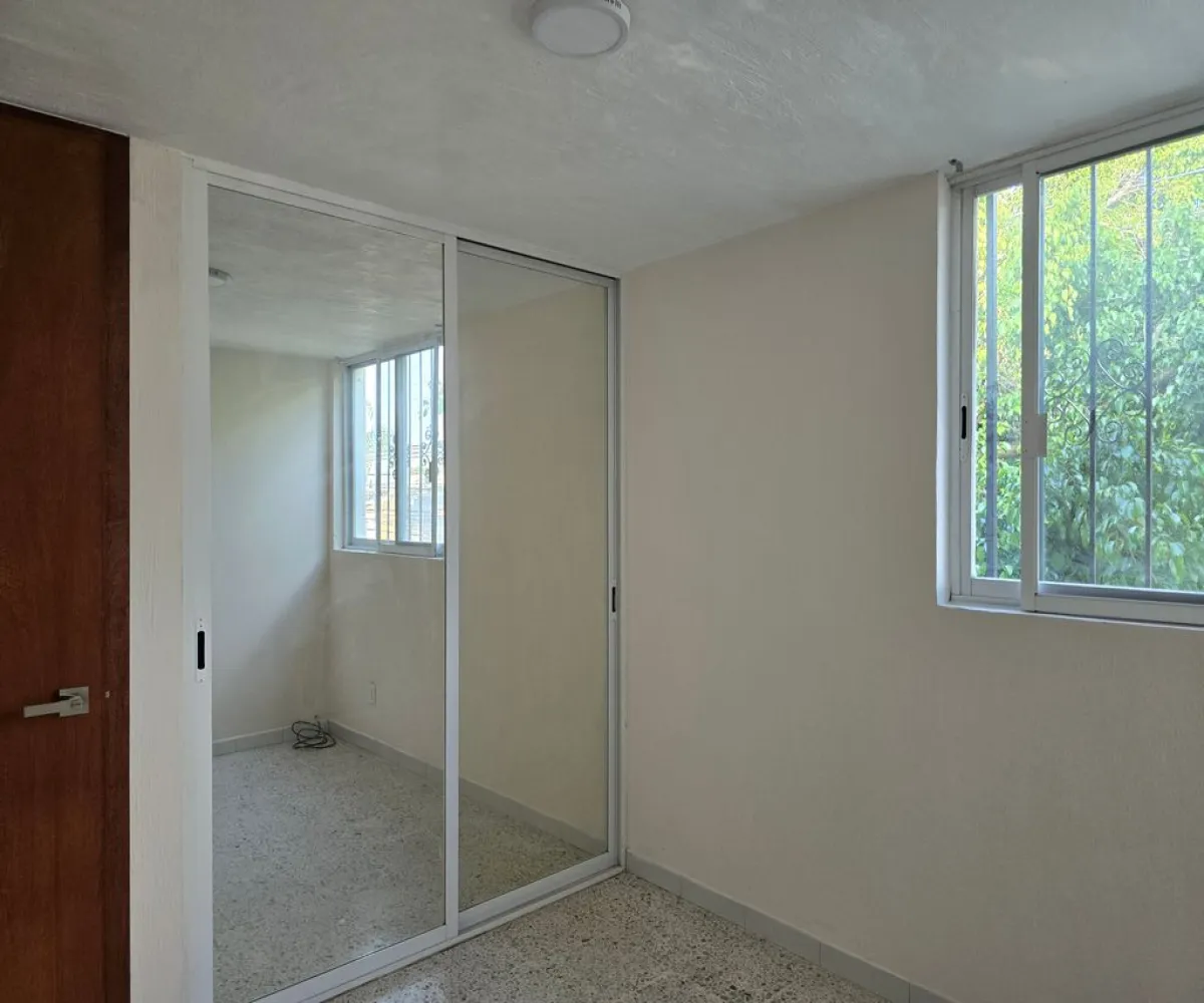 Casa En Venta,Res Chapalita Inn,avenida Guadalupe 6601, Zapopan, Jalisco 45010, 3 Habitaciones,1 Baño,avenida Guadalupe,2,p4DLhGj