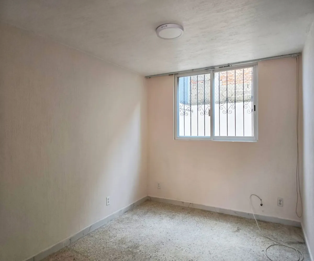 Casa En Venta,Res Chapalita Inn,avenida Guadalupe 6601, Zapopan, Jalisco 45010, 3 Habitaciones,1 Baño,avenida Guadalupe,2,p4DLhGj