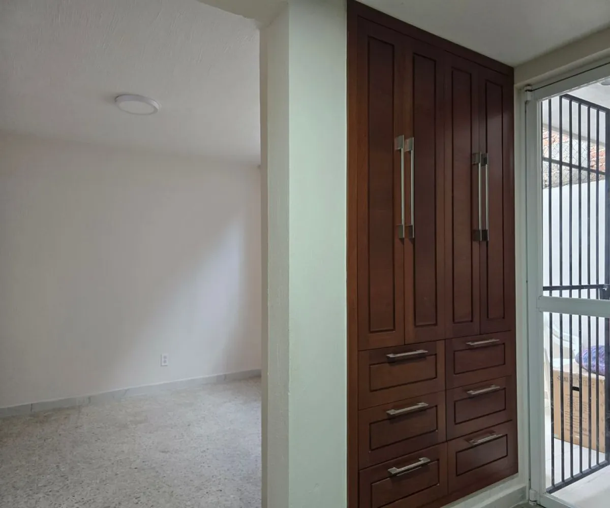 Casa En Venta,Res Chapalita Inn,avenida Guadalupe 6601, Zapopan, Jalisco 45010, 3 Habitaciones,1 Baño,avenida Guadalupe,2,p4DLhGj