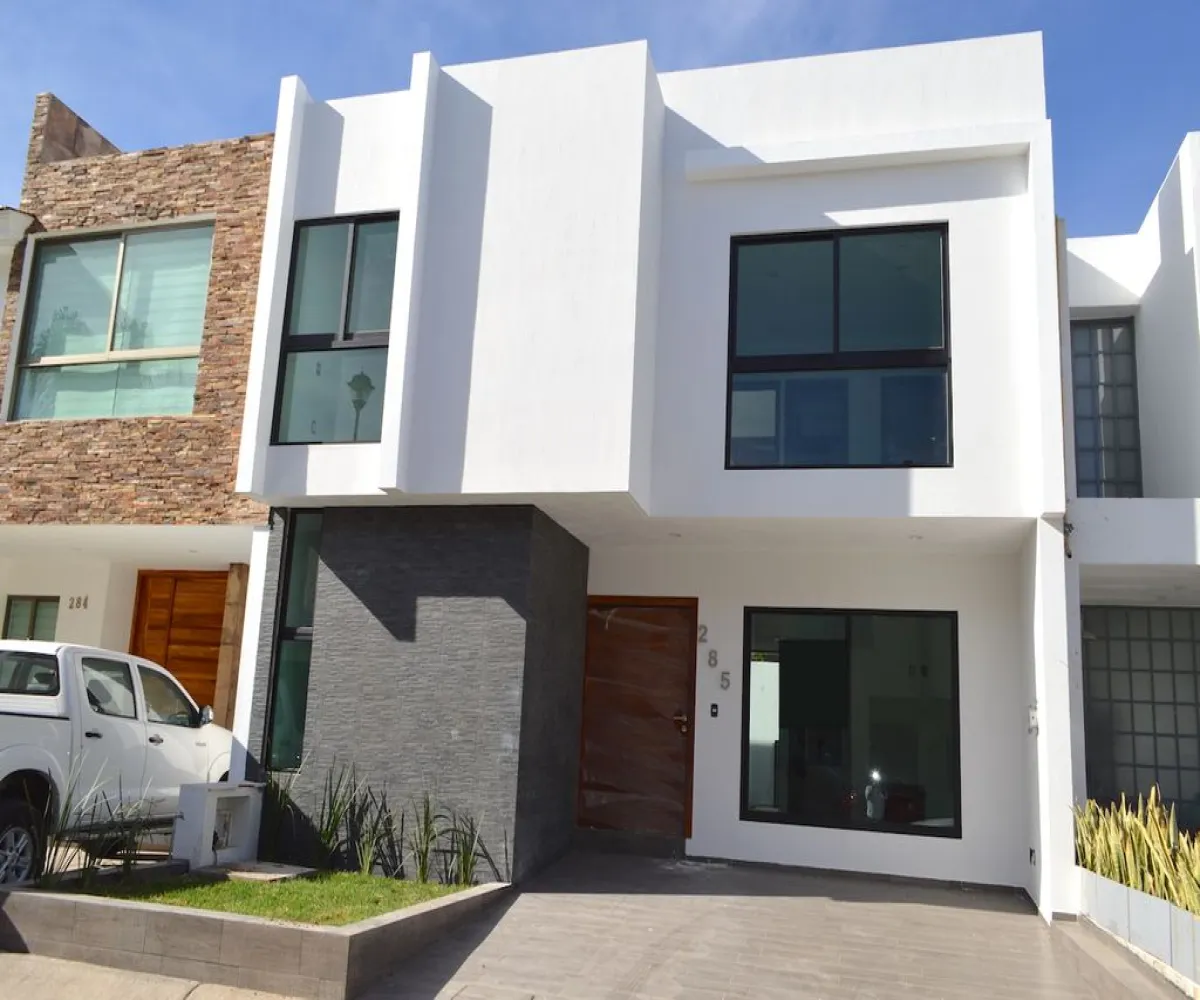 Casa En Venta,Los Almendros,Avenida Río Blanco 1676 285, Zapopan, Jalisco 45135, 4 Habitaciones,4 Baños,Avenida Río Blanco ,2,p4qJ6Hq