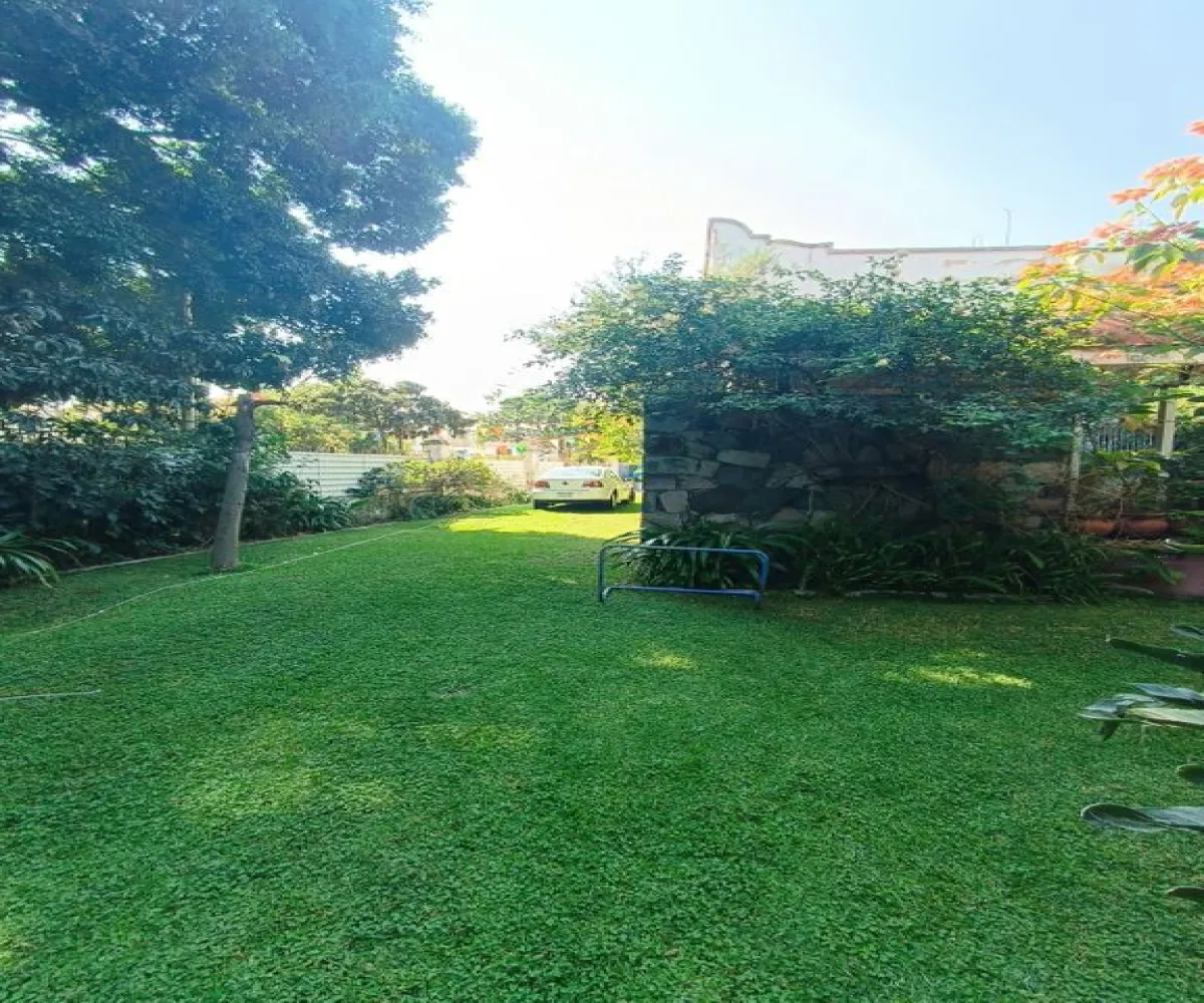 Casa En Venta,Chapalita Oriente,Aurora 254, Zapopan, Jalisco 45040, 11 Habitaciones,6 Baños,Aurora ,2,p3VA3Lu