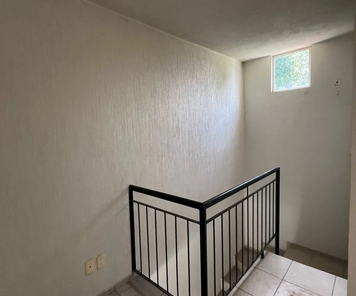 Casa En Venta,Estrada,Fuente Mayor Norte S/N 246, Zapopan, Jalisco 45200, 3 Habitaciones,2 Baños,Fuente Mayor Norte,2,px5ngwJ