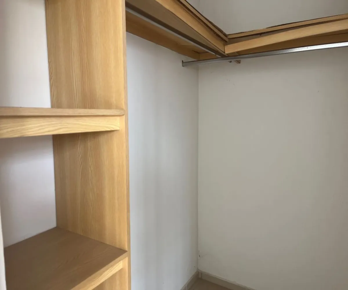 Casa En Venta,Estrada,Fuente Mayor Norte S/N 246, Zapopan, Jalisco 45200, 3 Habitaciones,2 Baños,Fuente Mayor Norte,2,px5ngwJ