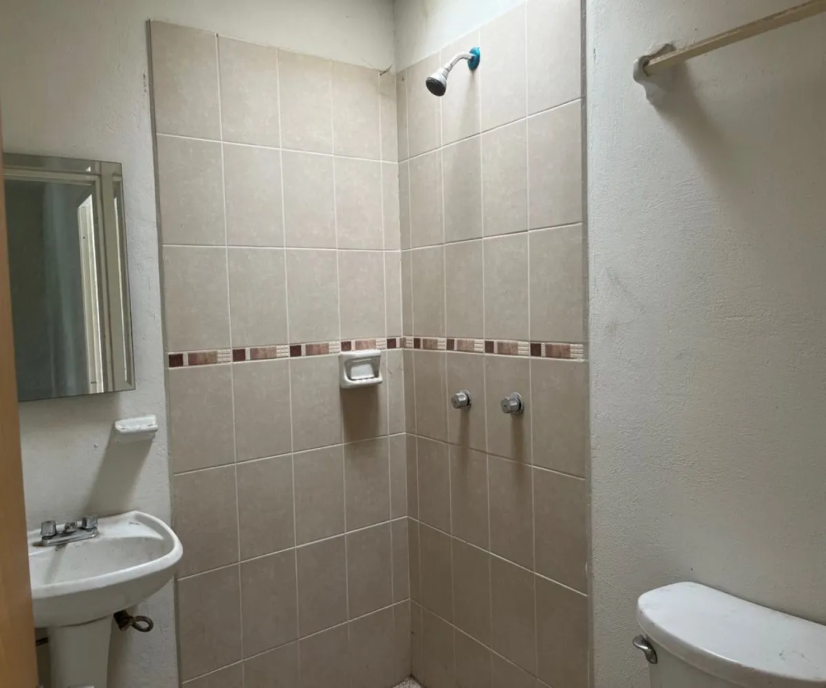 Casa En Venta,Estrada,Fuente Mayor Norte S/N 246, Zapopan, Jalisco 45200, 3 Habitaciones,2 Baños,Fuente Mayor Norte,2,px5ngwJ