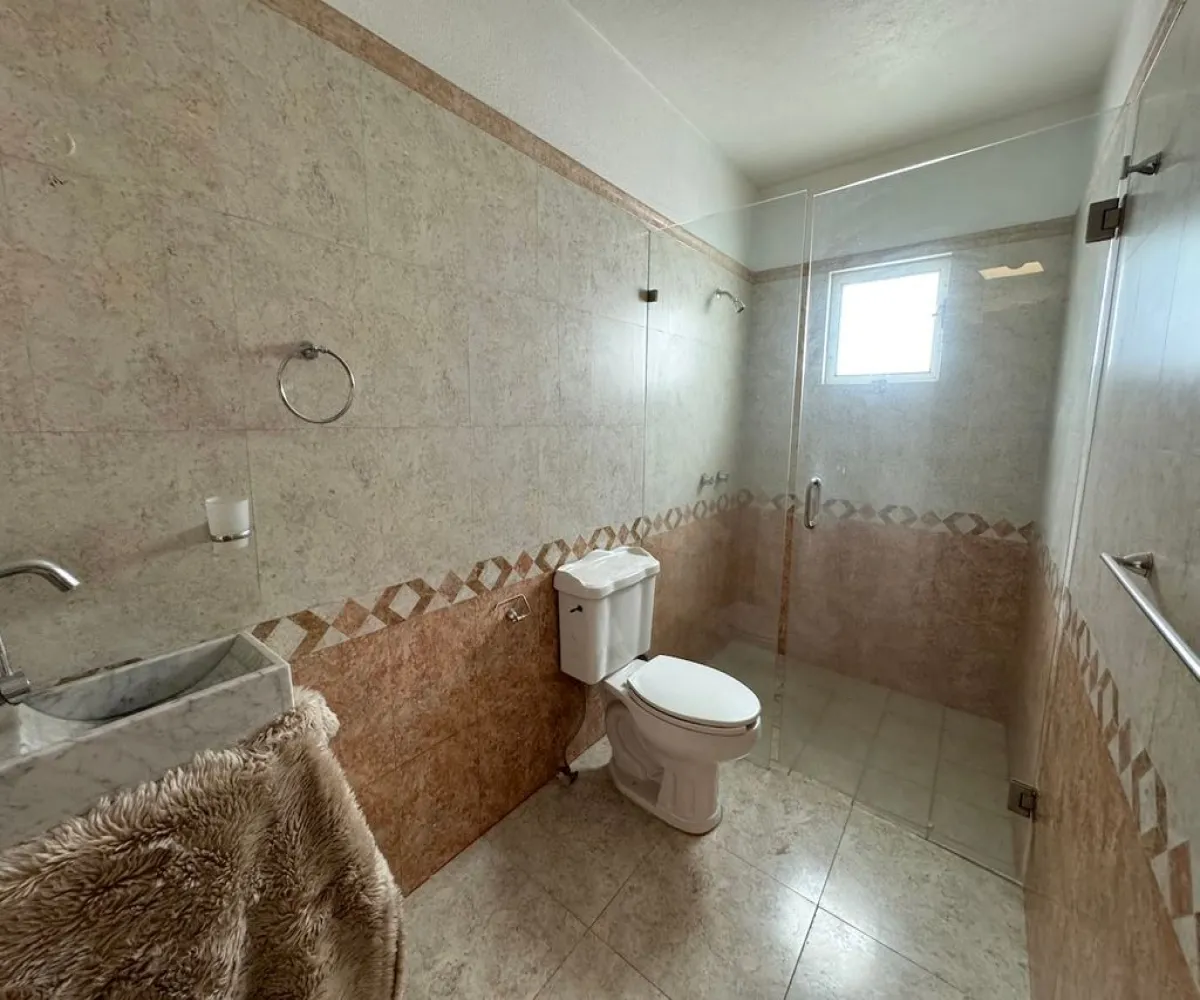 Casa En Venta,Hogares De Nuevo Mexico,Ixtlahuacan 2791, Zapopan, Jalisco 45138, 4 Habitaciones,4 Baños,Ixtlahuacan,2,p8rbqG4