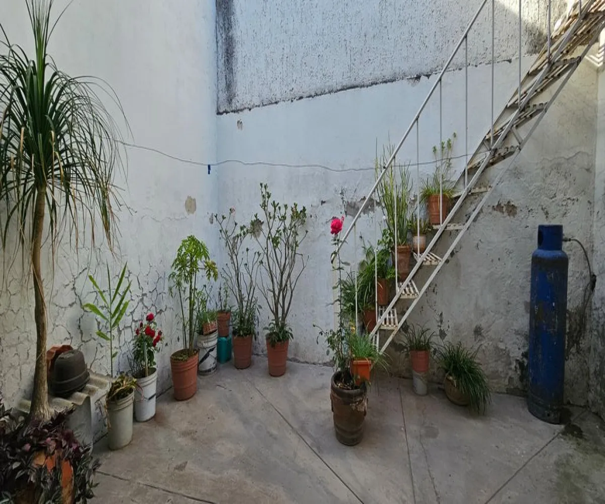 Casa En Venta,Insurgentes 1a Secc,Berbane godoy 416, Guadalajara, Jalisco 44820, 4 Habitaciones,2 Baños,Berbane godoy,2,p74ZLK2 Casa En Venta,Insurgentes 1a Secc,Berbane godoy 416, Guadalajara, Jalisco 44820, 4 Habitaciones,2 Baños,Berbane godoy,2,p74ZLK2