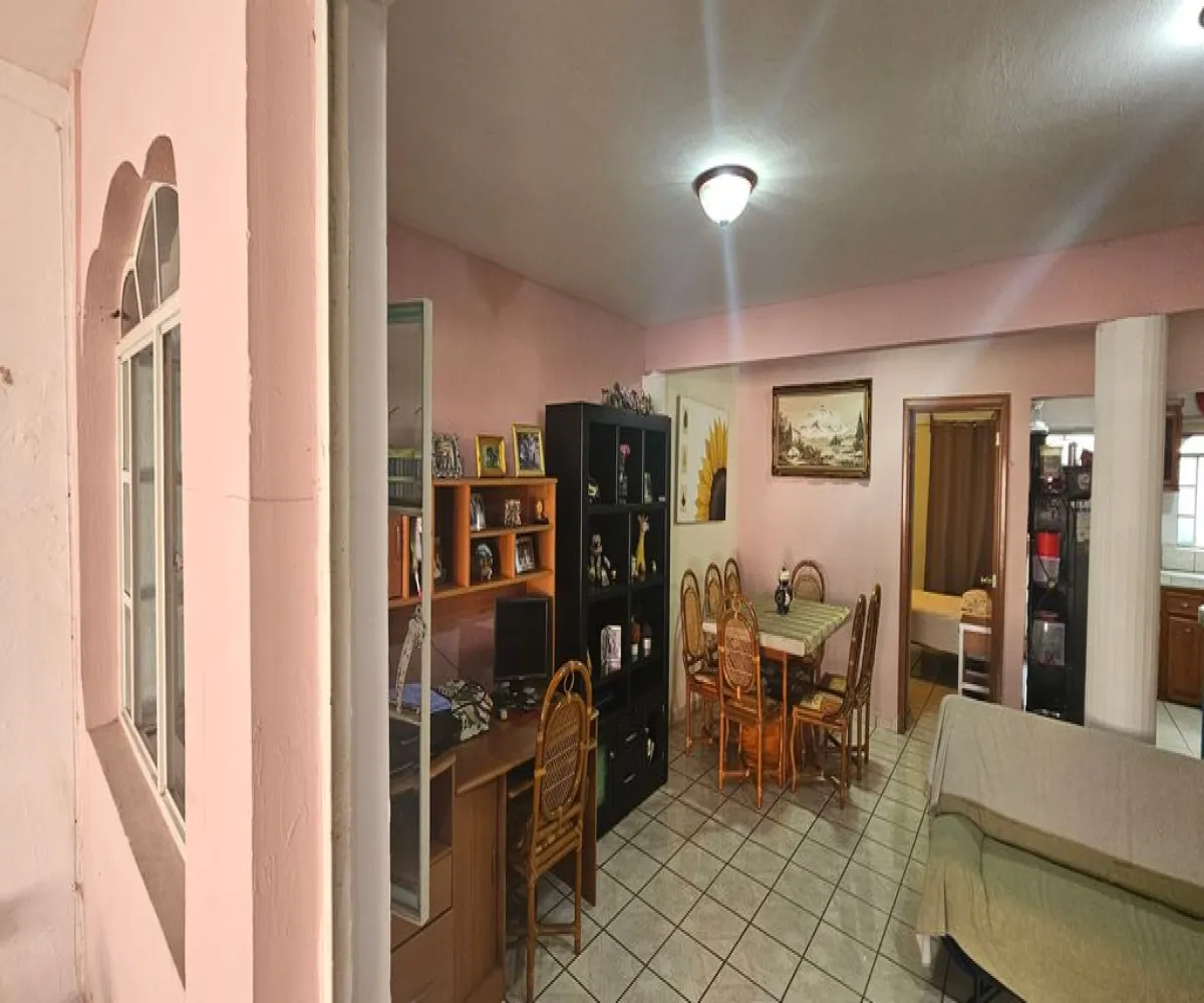 Casa En Venta,Insurgentes 1a Secc,Berbane godoy 416, Guadalajara, Jalisco 44820, 4 Habitaciones,2 Baños,Berbane godoy,2,p74ZLK2 Casa En Venta,Insurgentes 1a Secc,Berbane godoy 416, Guadalajara, Jalisco 44820, 4 Habitaciones,2 Baños,Berbane godoy,2,p74ZLK2