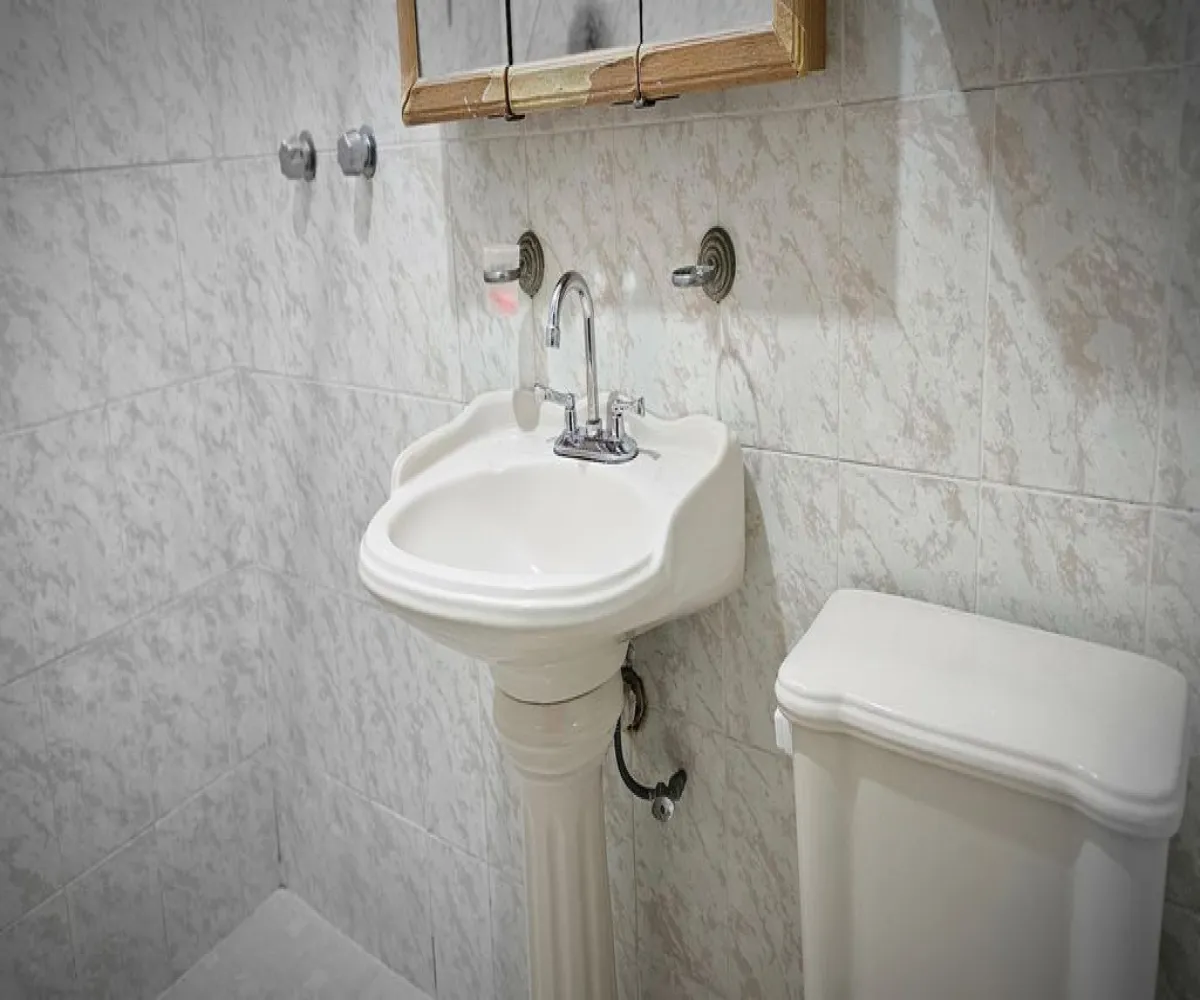 Casa En Venta,Insurgentes 1a Secc,Berbane godoy 416, Guadalajara, Jalisco 44820, 4 Habitaciones,2 Baños,Berbane godoy,2,p74ZLK2 Casa En Venta,Insurgentes 1a Secc,Berbane godoy 416, Guadalajara, Jalisco 44820, 4 Habitaciones,2 Baños,Berbane godoy,2,p74ZLK2