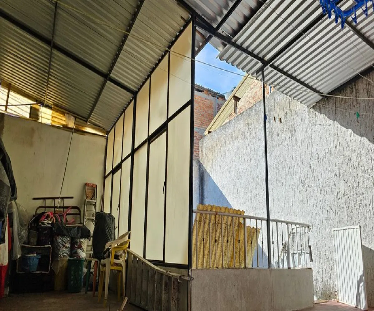 Casa En Venta,Insurgentes 1a Secc,Berbane godoy 416, Guadalajara, Jalisco 44820, 4 Habitaciones,2 Baños,Berbane godoy,2,p74ZLK2 Casa En Venta,Insurgentes 1a Secc,Berbane godoy 416, Guadalajara, Jalisco 44820, 4 Habitaciones,2 Baños,Berbane godoy,2,p74ZLK2