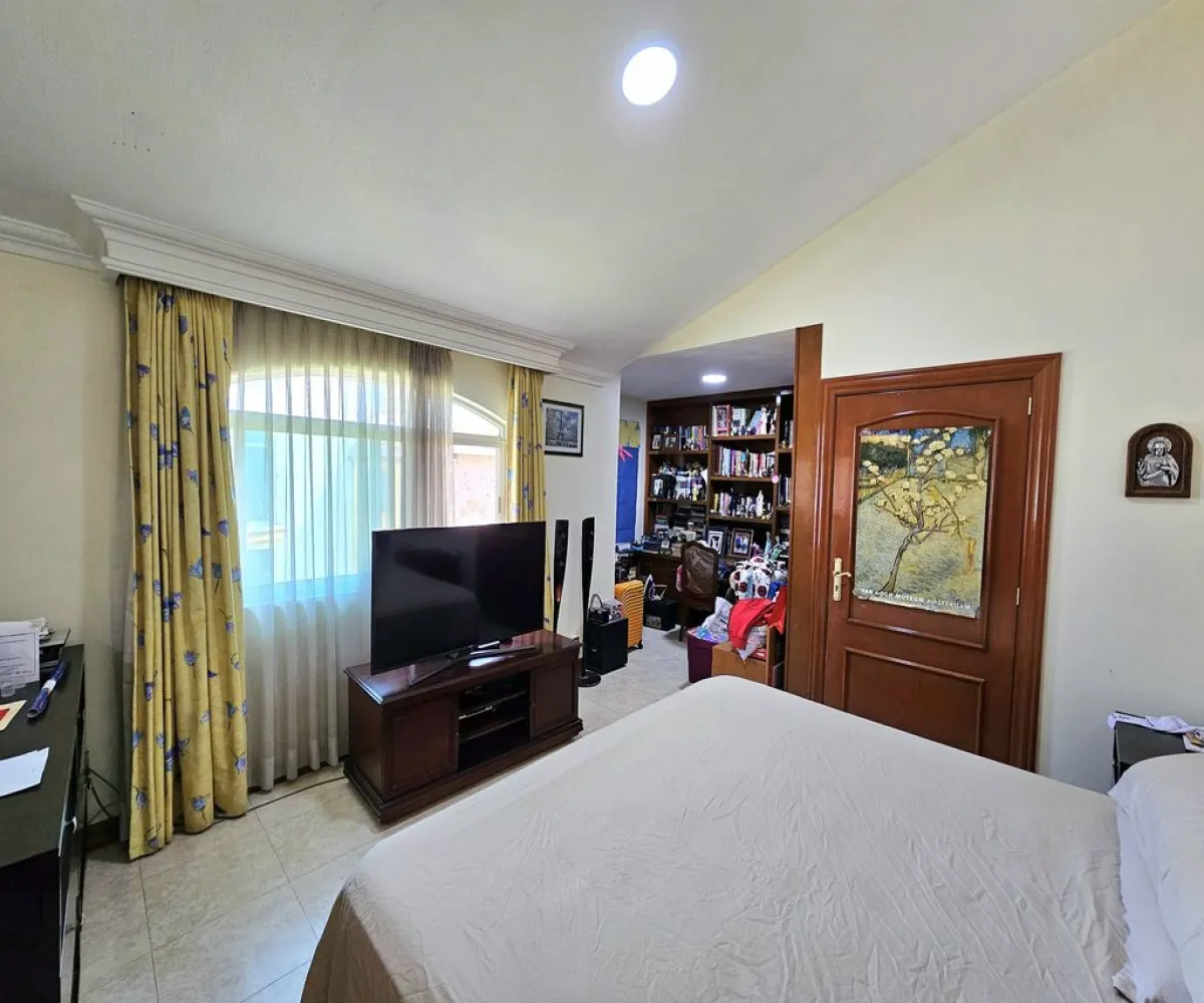 Casa En Venta,Res Virreyes,Paseo de los Virreyes S/N, Zapopan, Jalisco 45110, 4 Habitaciones,4 Baños,Paseo de los Virreyes,2,poi3svL Casa En Venta,Res Virreyes,Paseo de los Virreyes S/N, Zapopan, Jalisco 45110, 4 Habitaciones,4 Baños,Paseo de los Virreyes,2,poi3svL