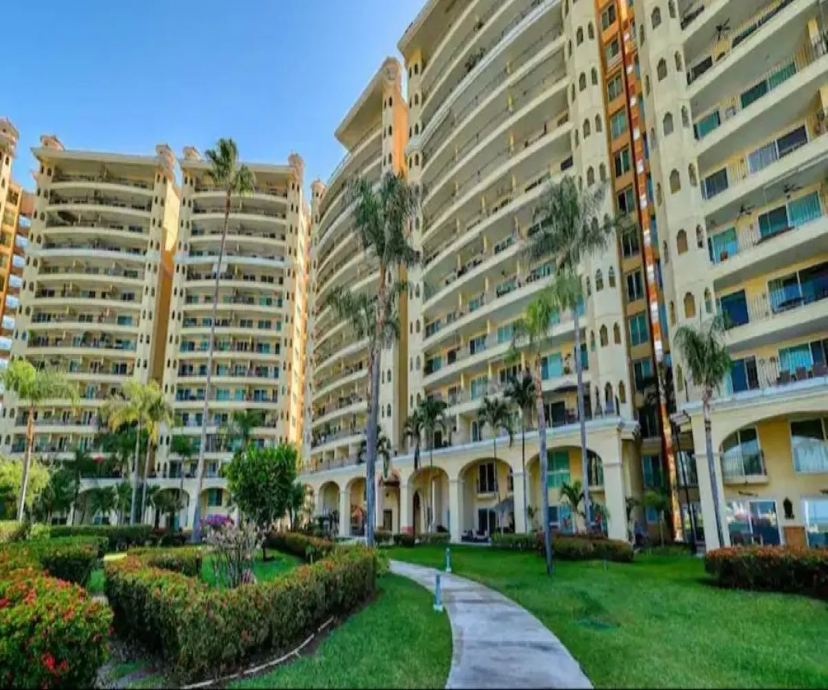 Departamento En Venta,Marina Vallarta,Avenida Paseo de la Marina S/N, Puerto Vallarta, Jalisco 48335, 3 Habitaciones,3 Baños,Avenida Paseo de la Marina,1,pJnLUpC