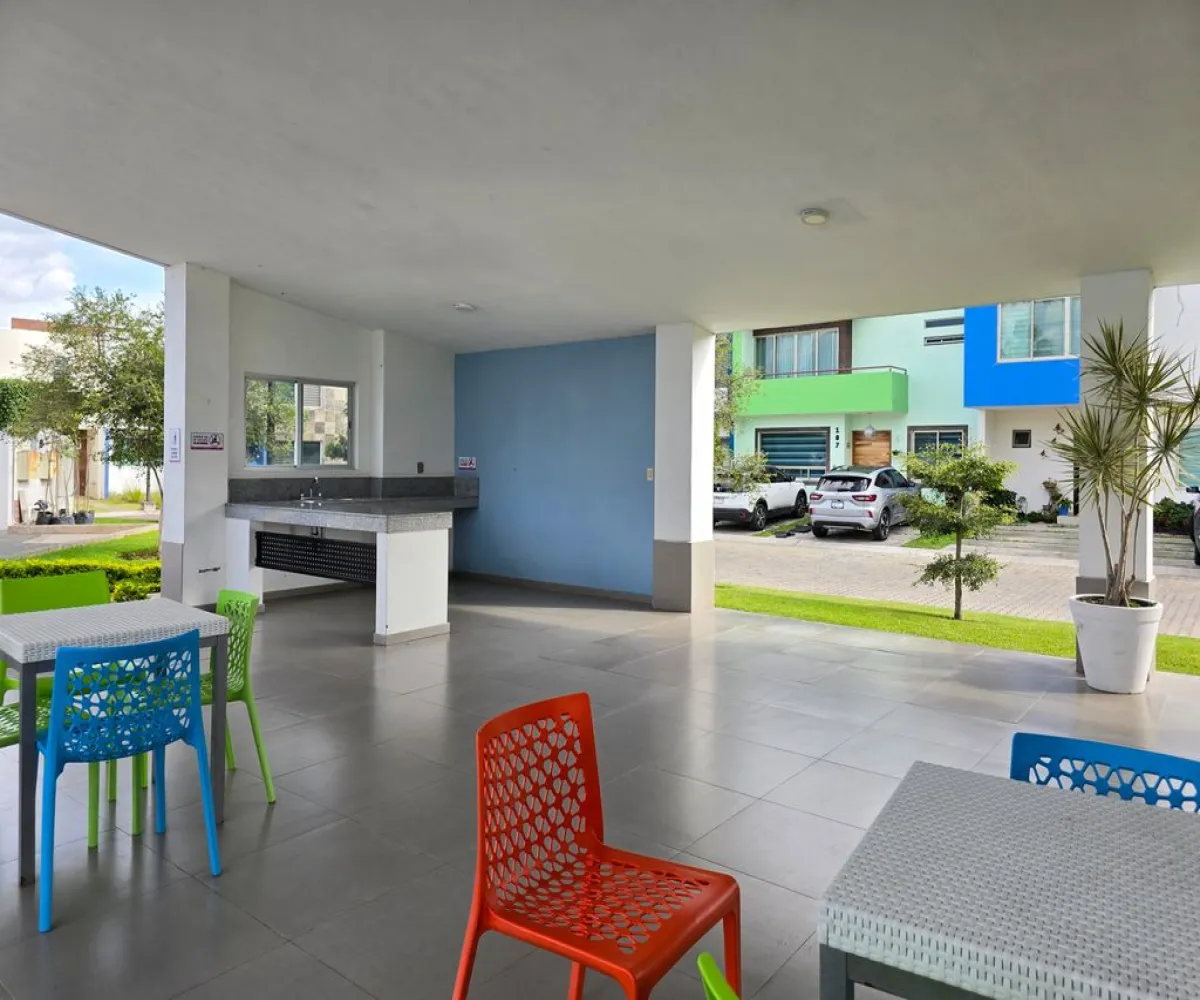 Casa En Venta,Casa Fuerte,Circuito el Bastión Norte S/N, Tlajomulco de Zúñiga, Jalisco 45645, 4 Habitaciones,4 Baños,Circuito el Bastión Norte,3,pQHLw41 Casa En Venta,Casa Fuerte,Circuito el Bastión Norte S/N, Tlajomulco de Zúñiga, Jalisco 45645, 4 Habitaciones,4 Baños,Circuito el Bastión Norte,3,pQHLw41