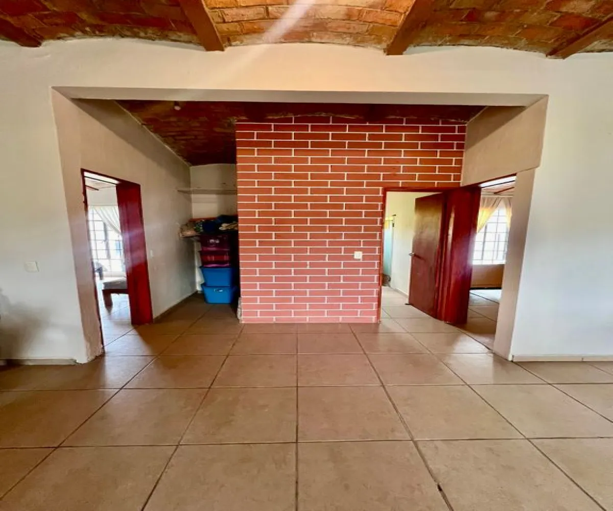 Casa En Venta,El capullin ,Los tres gallos, El pirul 35, México, Jalisco 45675, 4 Habitaciones,2 Baños,Los tres gallos, El pirul,1,pNUUXKa